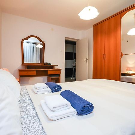 Pool Apartments Julia ซาดาร์ ห้อง รูปภาพ